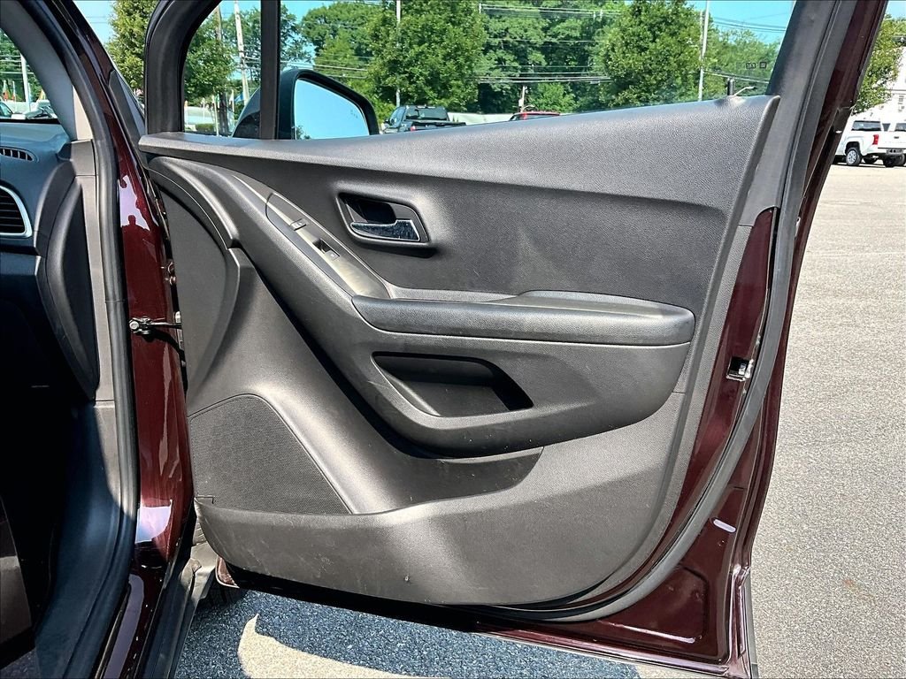 Used 2021 Red Chevrolet LT image 12