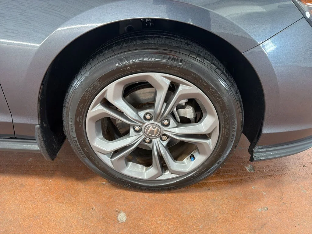 Used 2024 Gray Honda EX image 10
