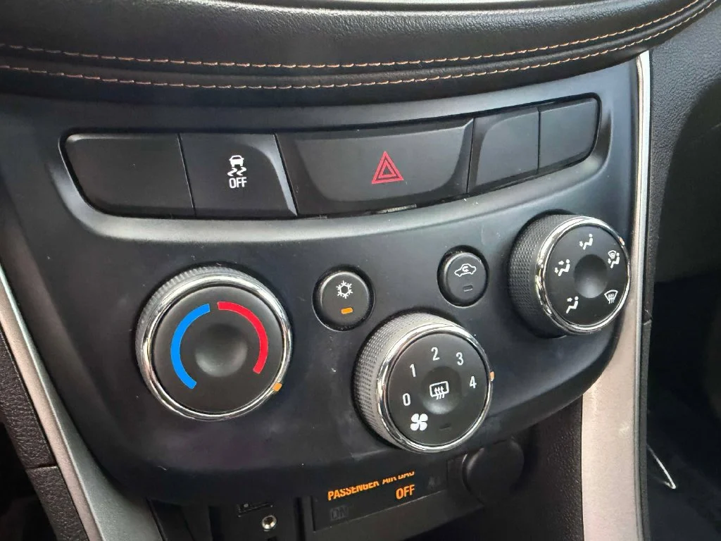 Used 2020 Gray Chevrolet LS image 26