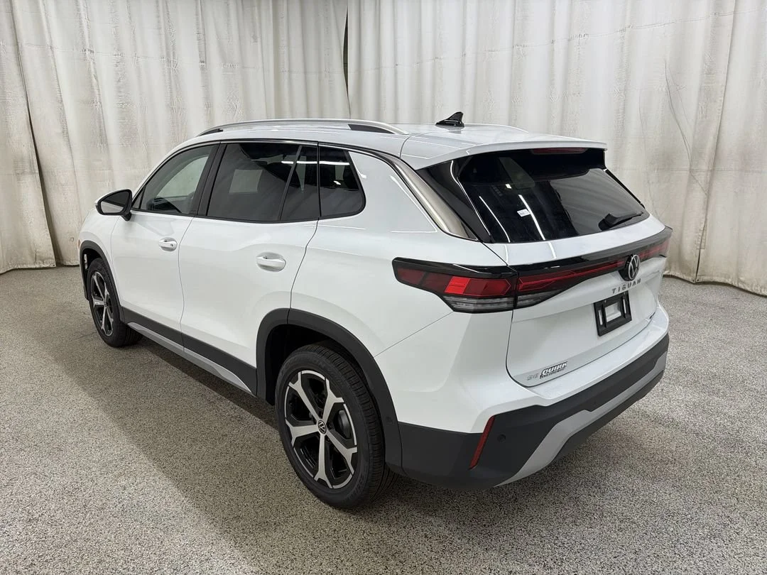New 2026 Pure White Volkswagen SE image 9