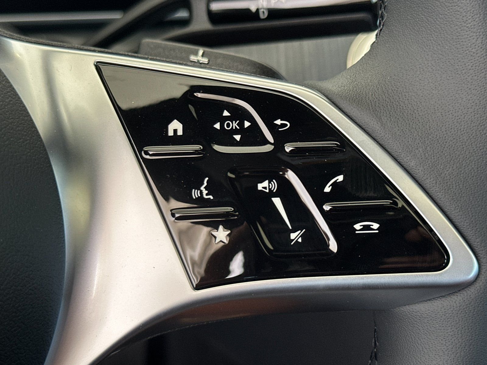 New 2026 Polar White Mercedes-Benz C 300 image 28