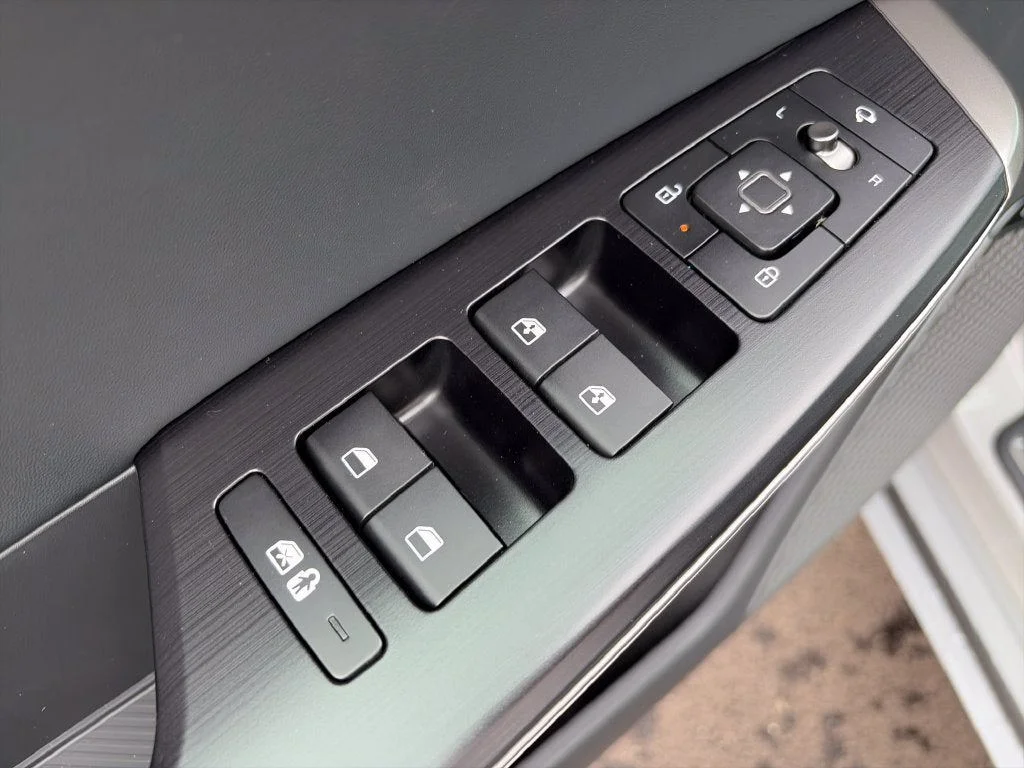 New 2026 Wolf Gray / Black Roof Kia GT-Line AWD image 18