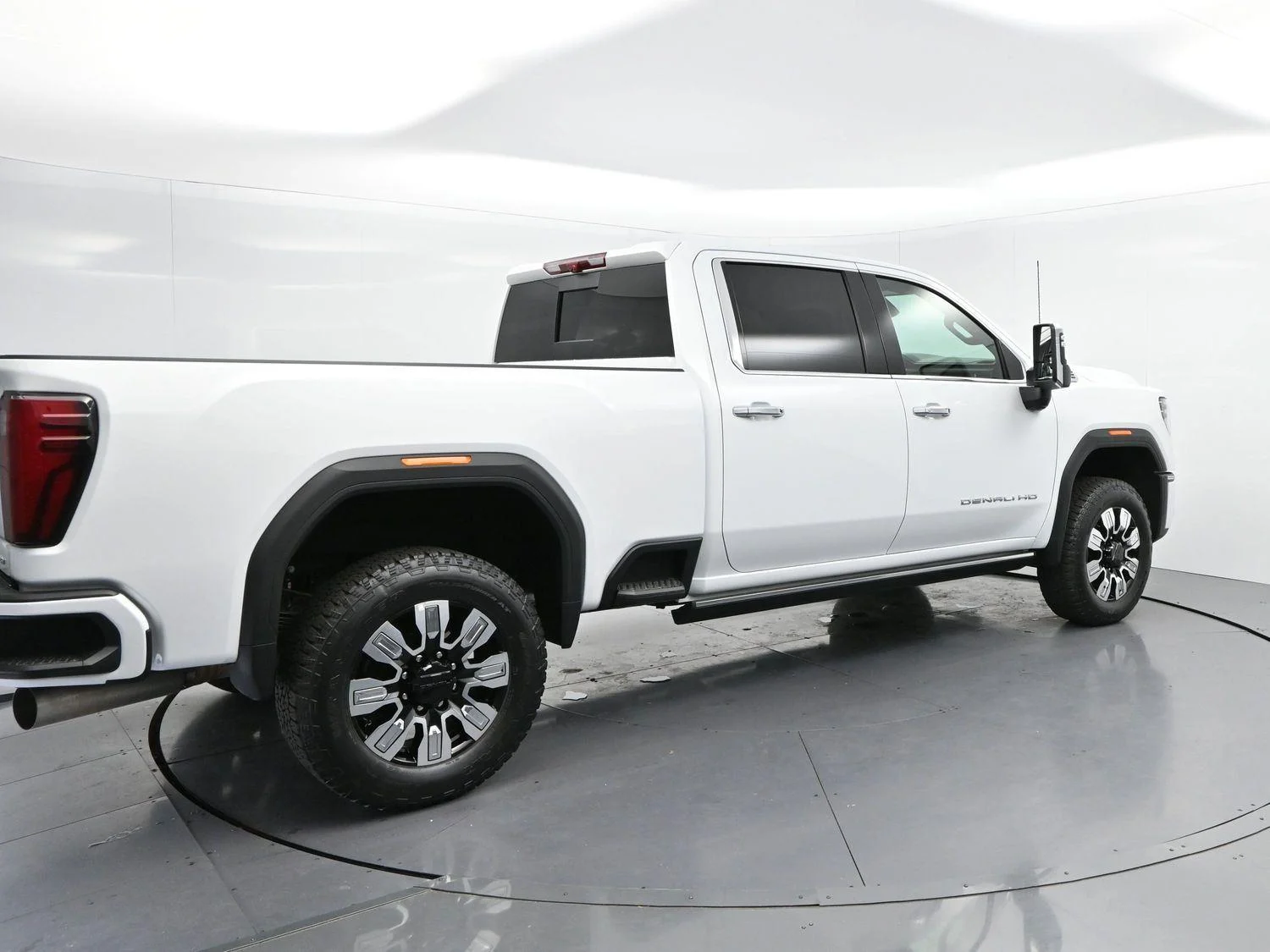 Used 2026 Summit White GMC Denali image 7