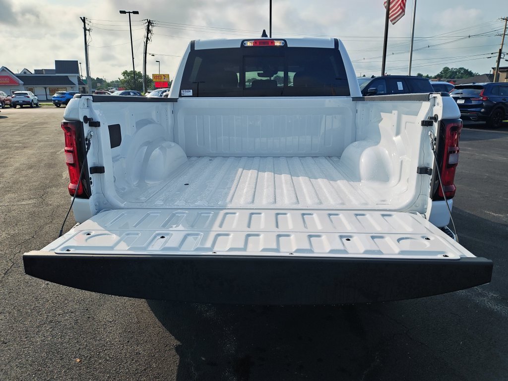 Used 2026 White Ram Big Horn/Lone Star image 9