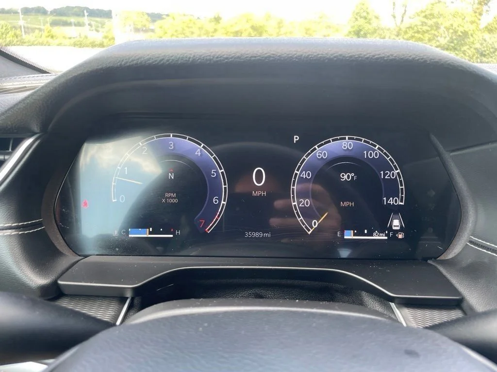 Used 2025 Silver Jeep Altitude image 19