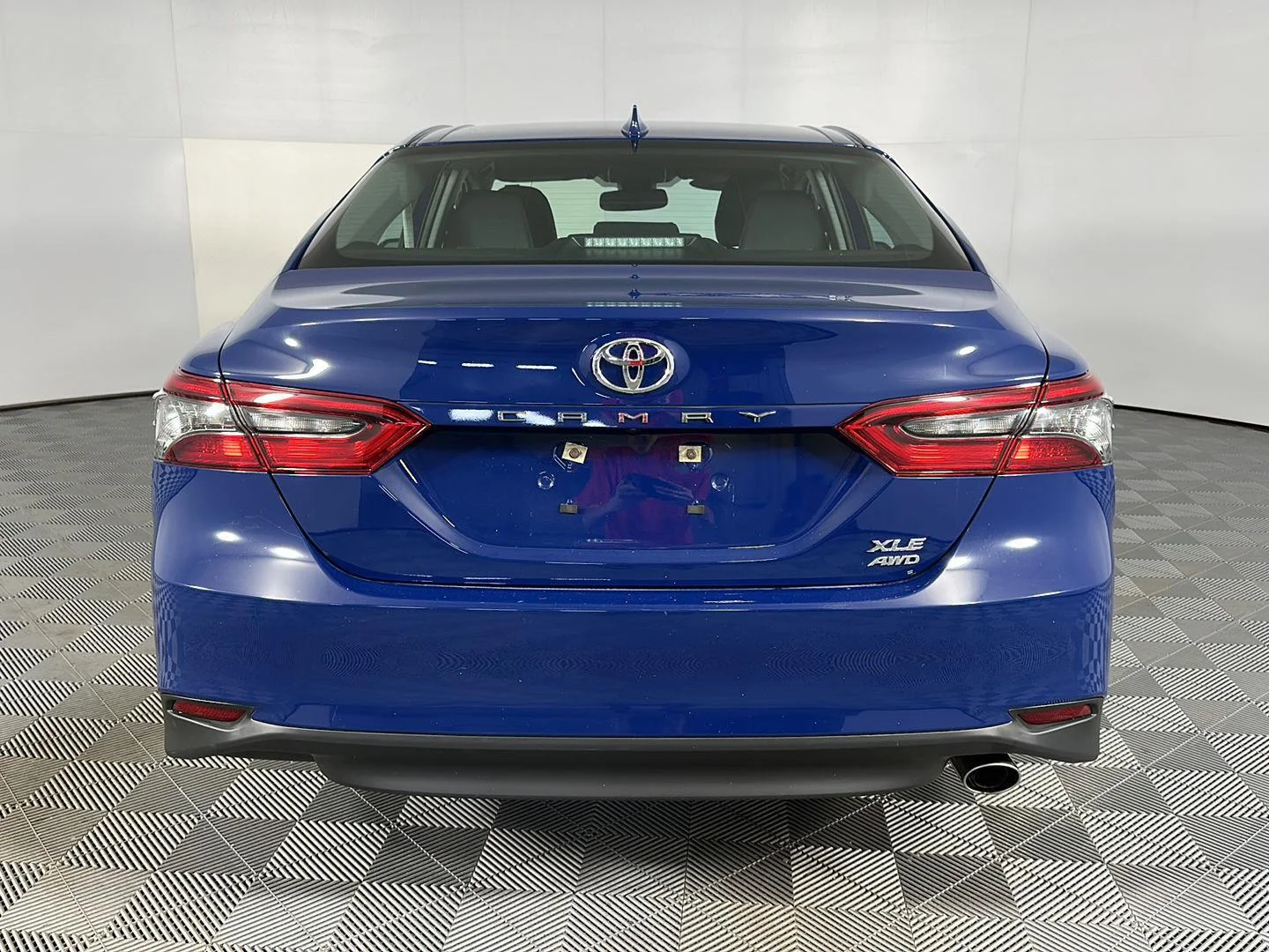 Used 2024 Reservoir Blue Toyota XLE image 24