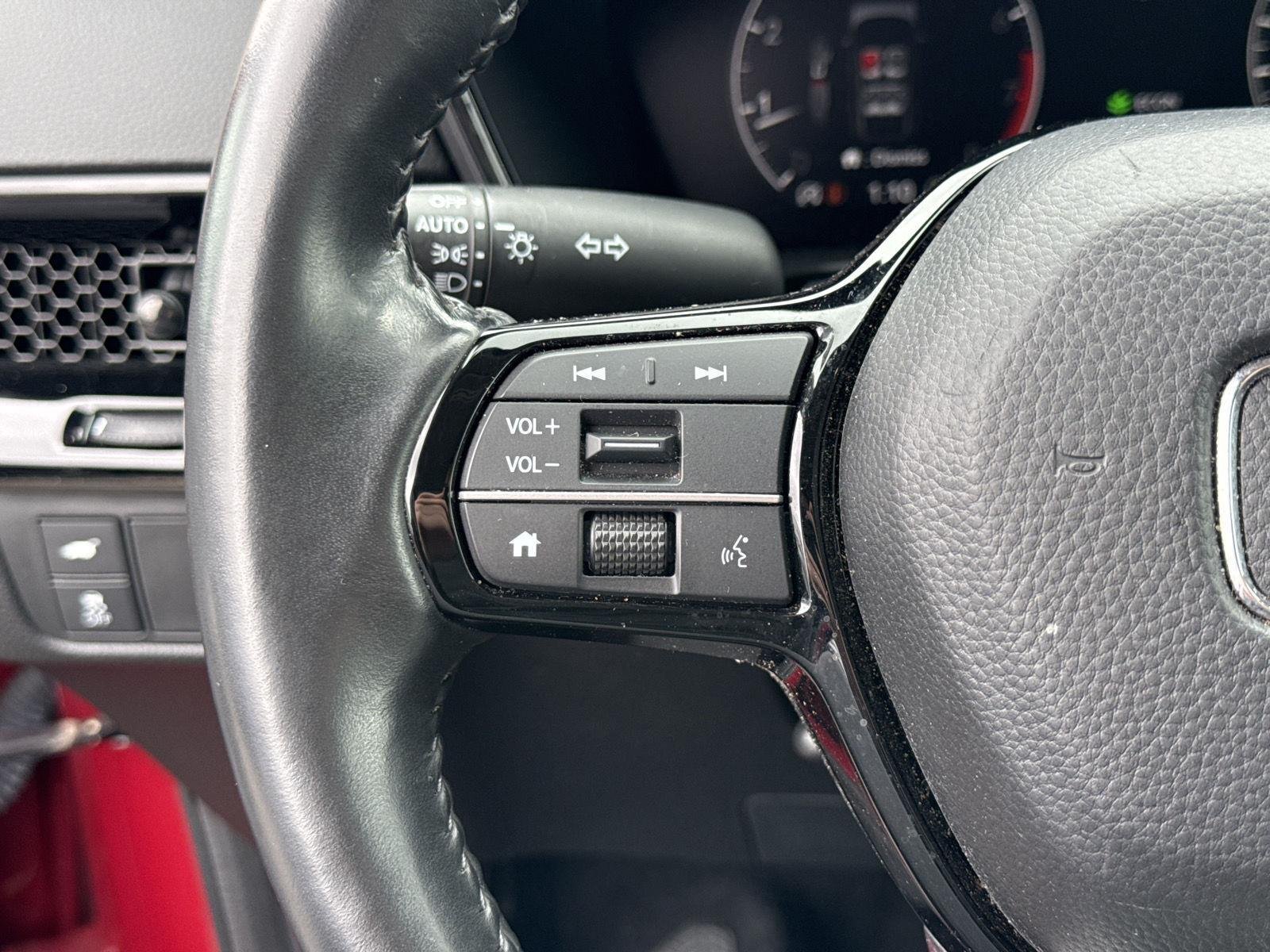 Used 2024 Radiant Red Metallic Honda EX-L image 11