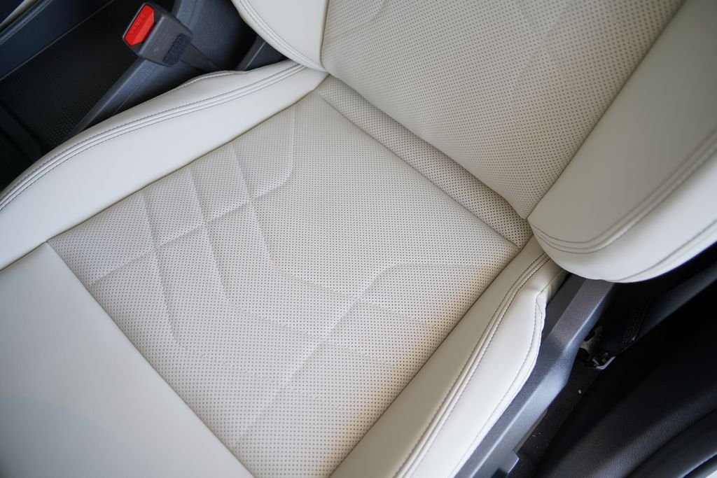 New 2026 Alpine White BMW xDrive28i image 11