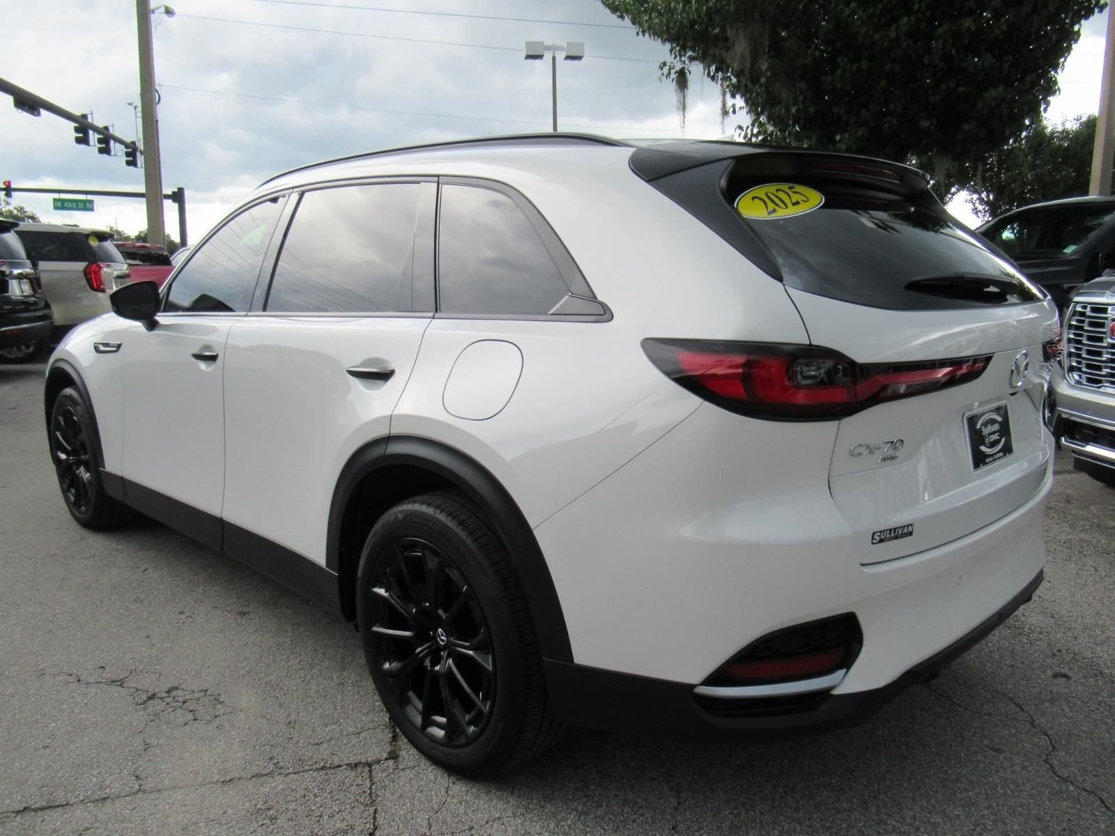 Used 2025 White Mazda 3.3 Turbo Premium Plus image 5