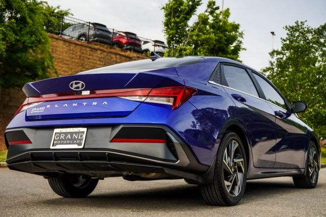 Certified Used 2024 Blue Hyundai SEL image 13