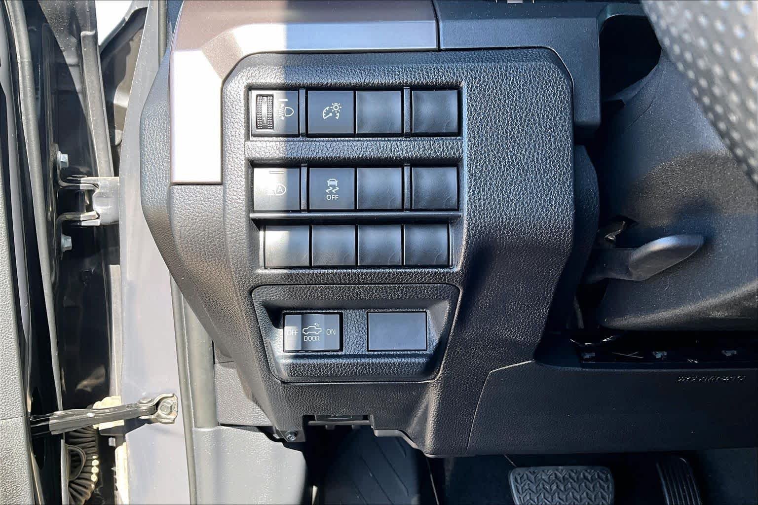 2024 Toyota Tacoma SR5 - Photo 31