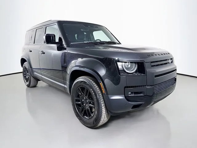 New 2026 Santorini Black Land Rover S image 3