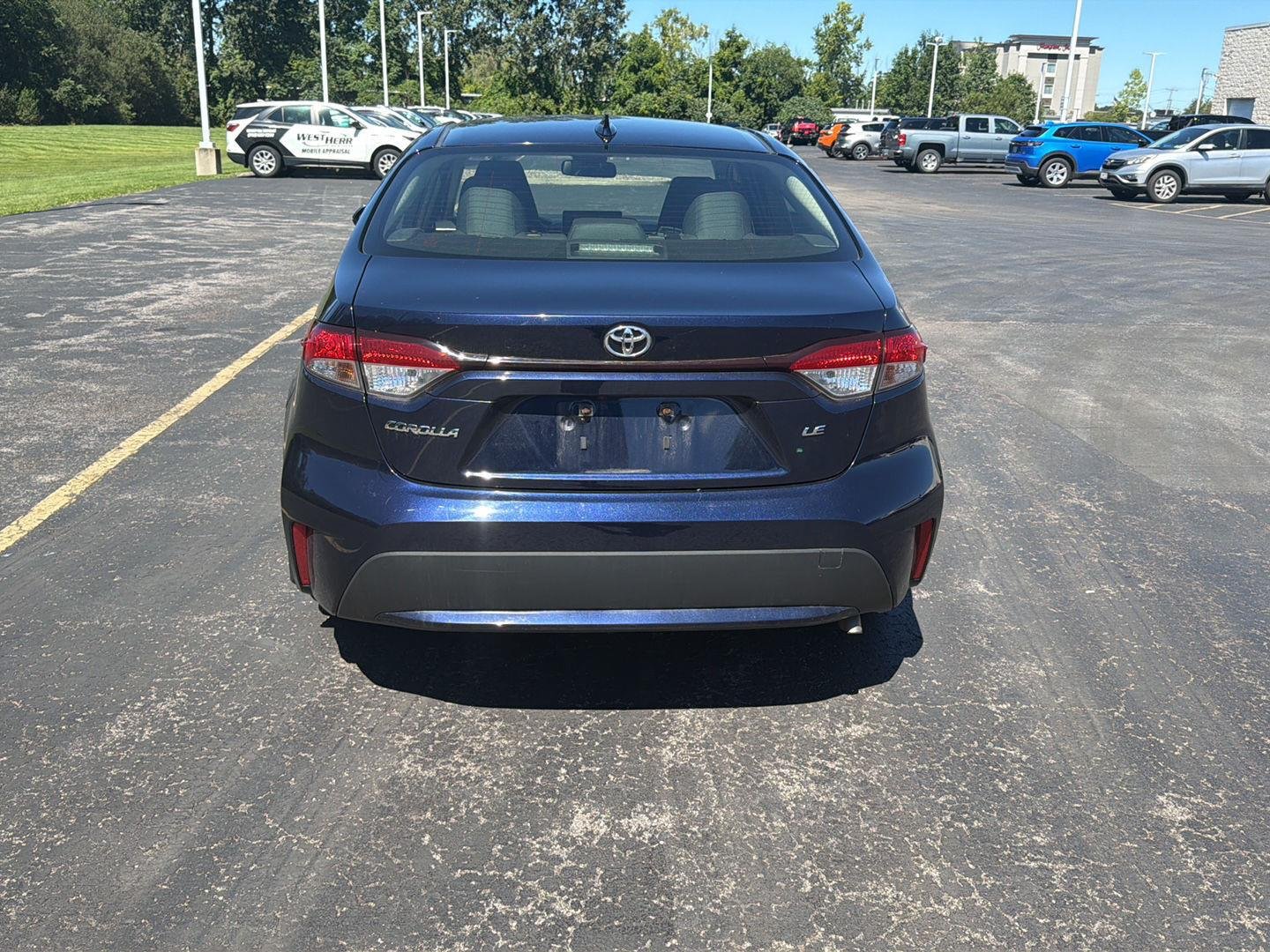 Used 2021 Blueprint Toyota LE image 7
