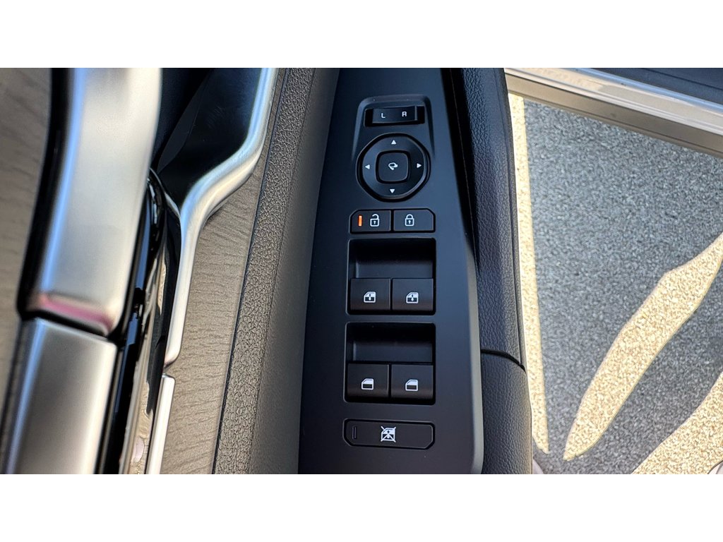 New 2027 Wolf Gray / Black Roof Kia X-Pro Prestige image 25