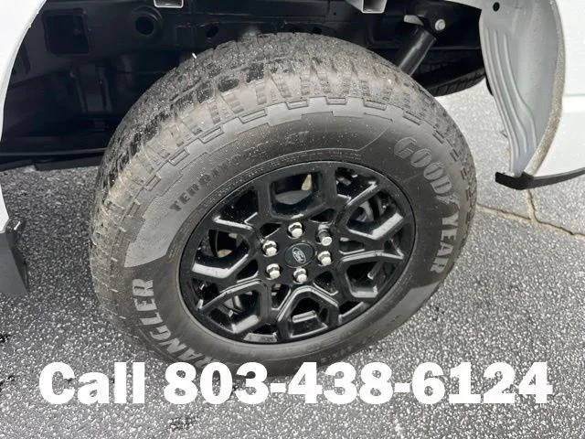 Used 2025 Oxford White Ford XLT image 30