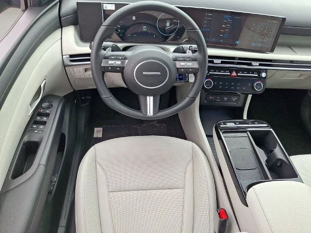 New 2026 Gray Hyundai SEL Convenience image 8