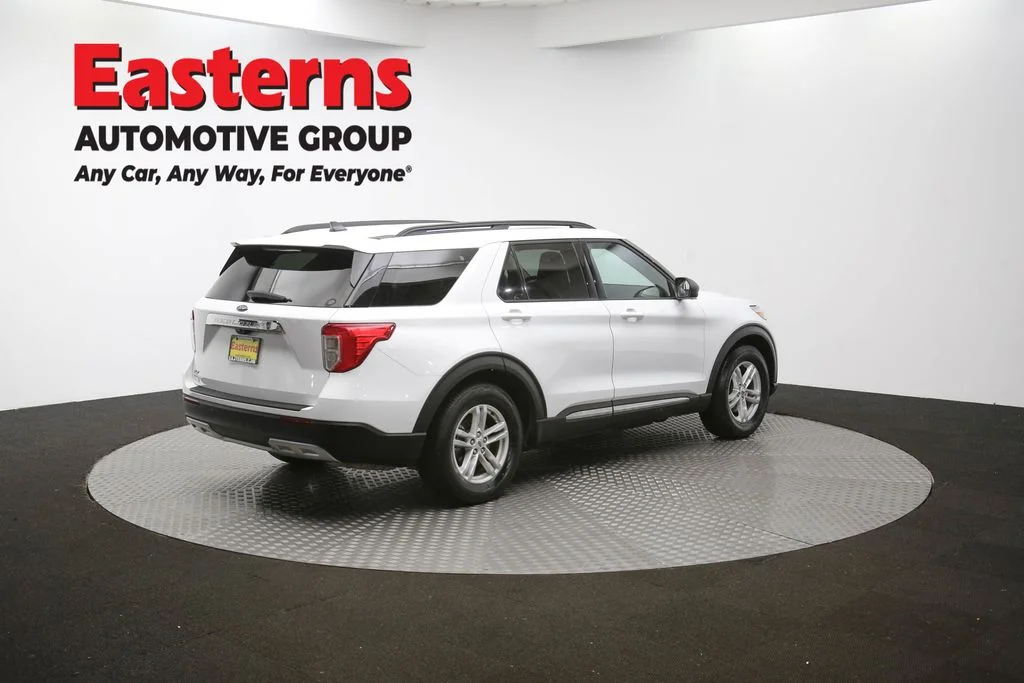 Used 2023 White Ford XLT image 40