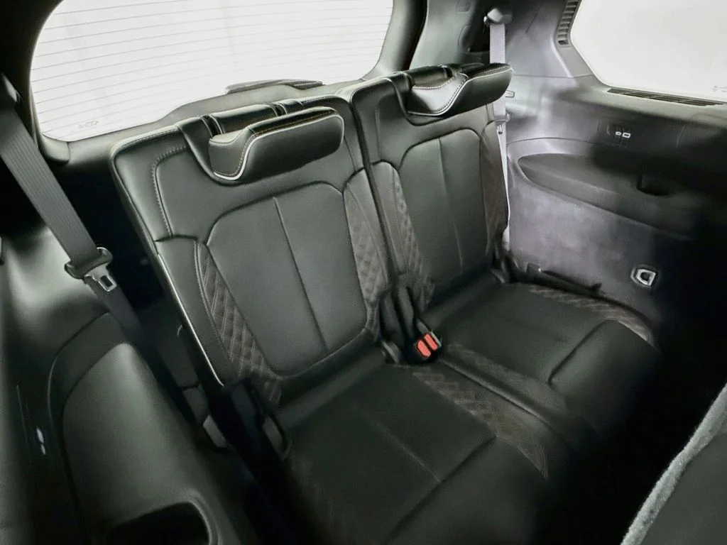 Used 2024 Black Jeep Summit image 27