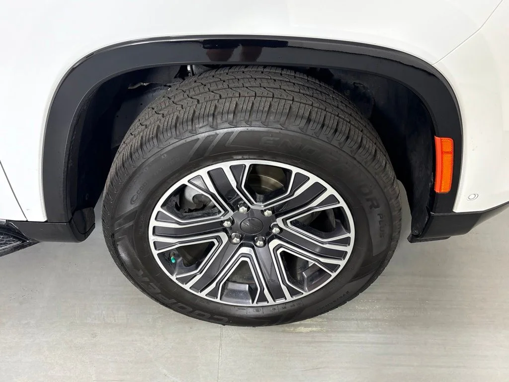 Used 2024 White Jeep Series II image 14
