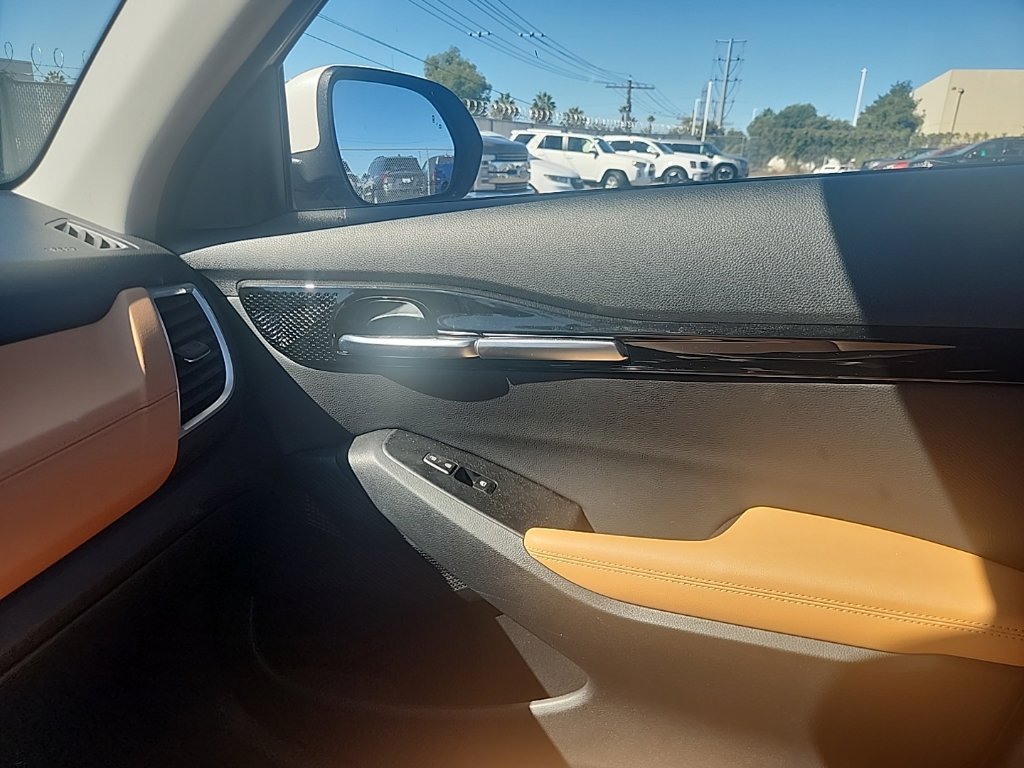Used 2024 White Kia EX image 25