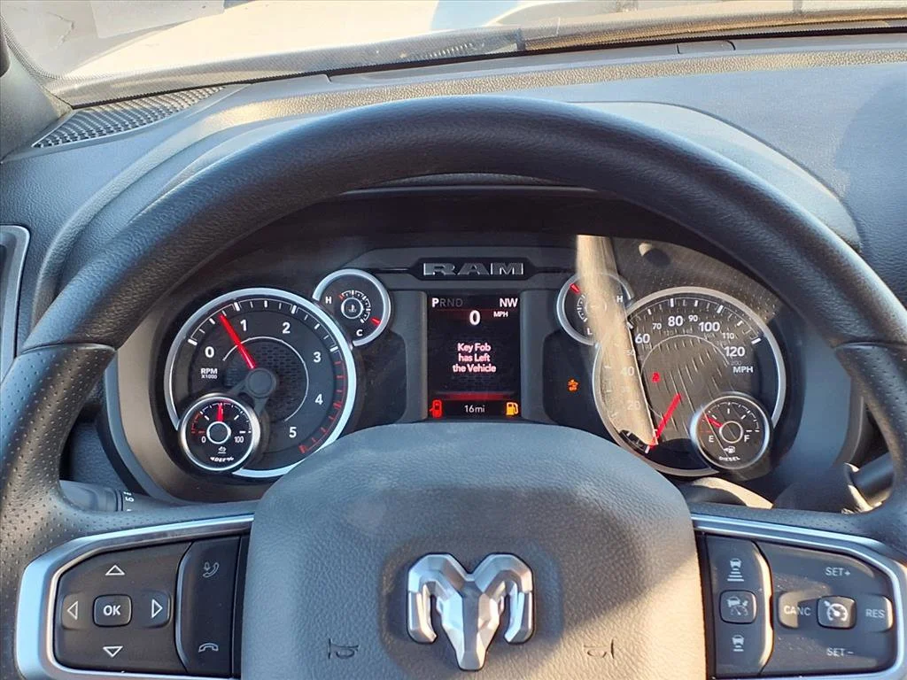 2026 RAM 3500 Tradesman - Photo 11