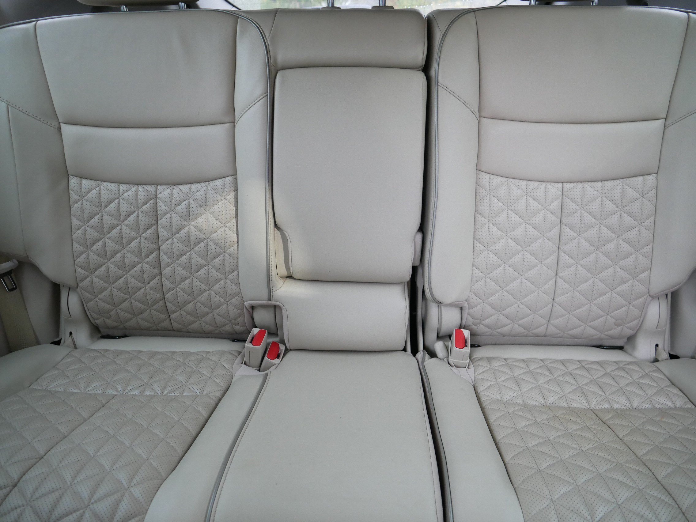 Certified Used 2019 Deep Blue Pearl Nissan Platinum image 13