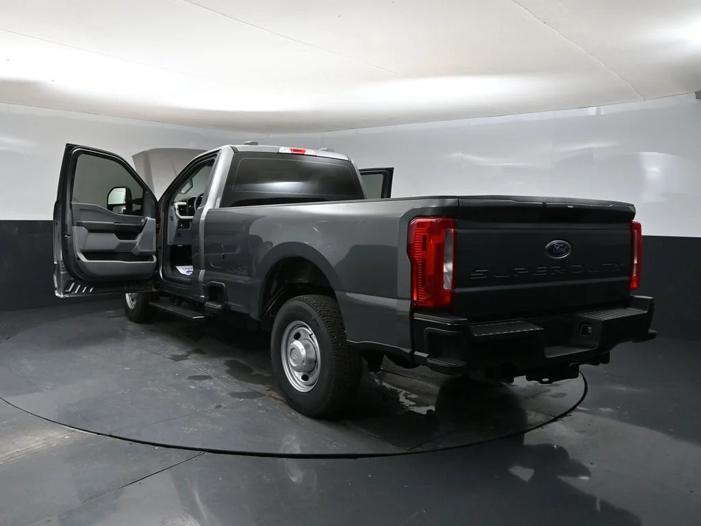 New 2025 Gray Ford XL image 34