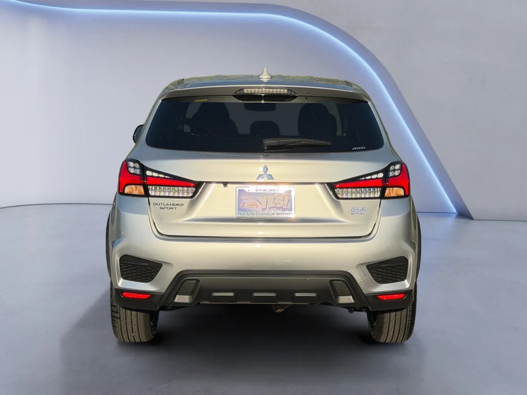 New 2026 Alloy Silver Metallic Mitsubishi SE image 4