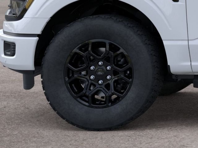 New 2026 Oxford White Ford XLT image 19