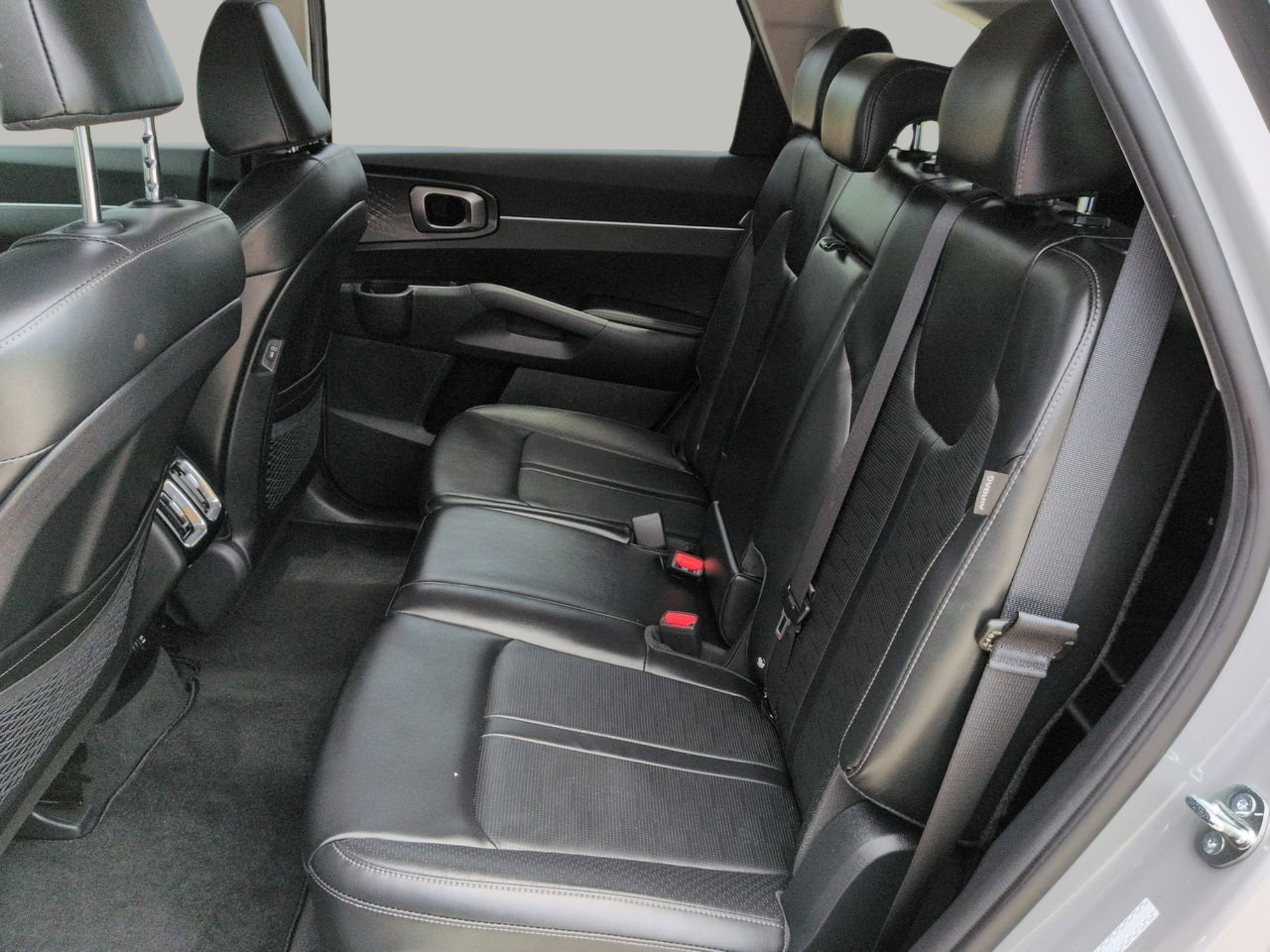 Certified Used 2025 Wolf Gray Kia S image 19
