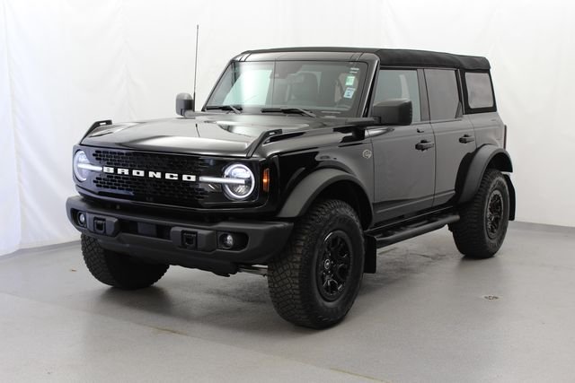 Used 2023 Shadow Black Ford Wildtrak image 14