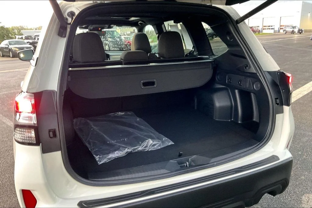 Used 2026 White Subaru Premium image 25