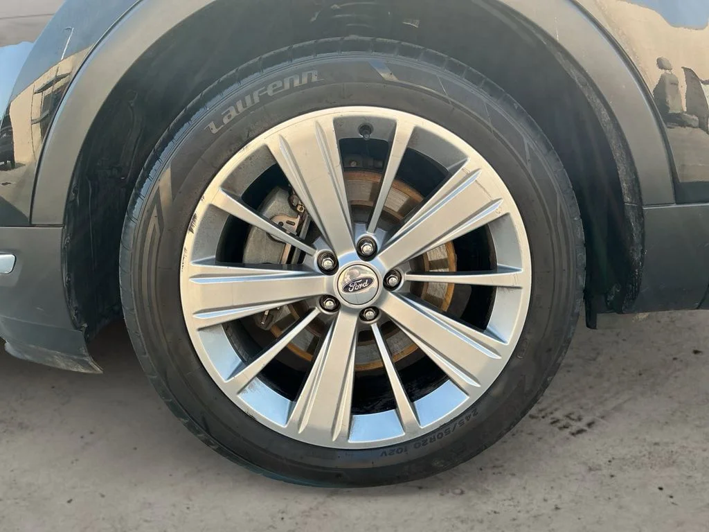 Used 2018 Black Ford Limited image 7