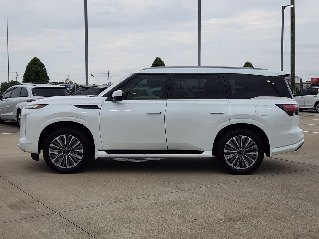 Used 2026 White INFINITI LUXE image 4