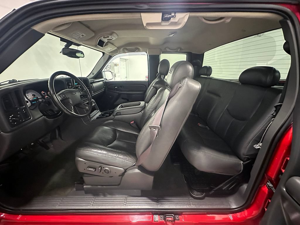 Used 2004 Victory Red Chevrolet NA image 71