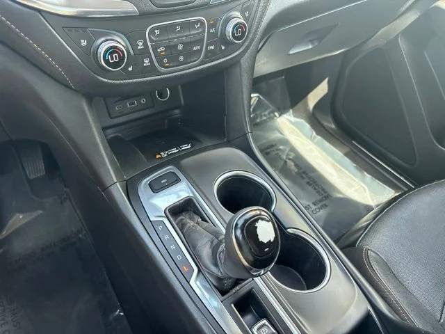 Used 2020 Nightfall Gray Metallic Chevrolet Premier image 27
