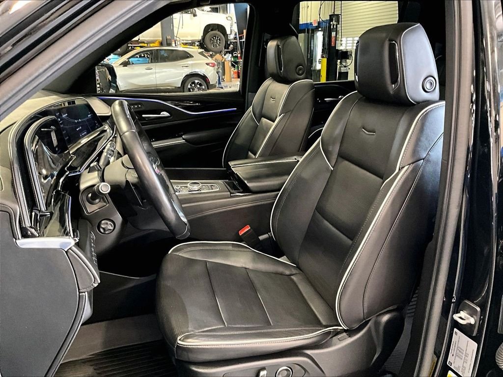 Used 2021 Black Cadillac Sport image 10