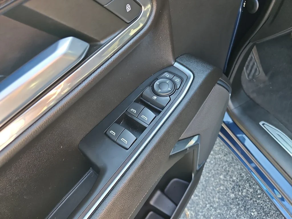 2023 Chevrolet Silverado 1500 LT - Photo 12