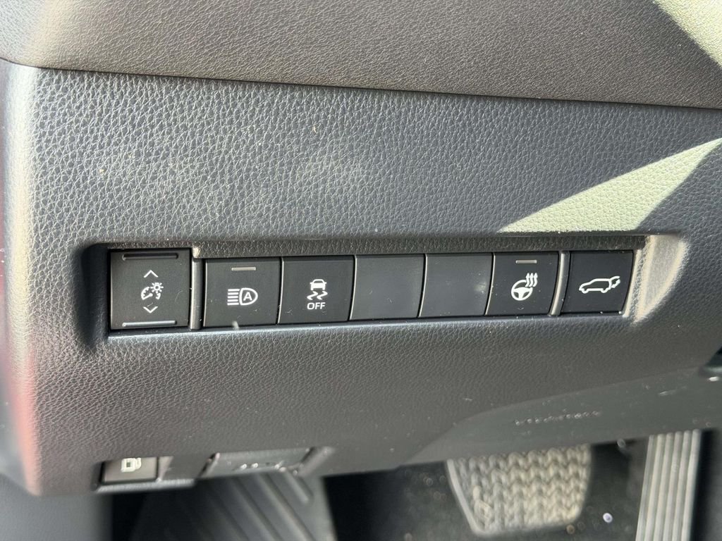 Used 2021 Red Toyota XLE image 19