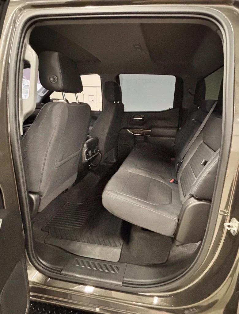 Used 2020  GMC Elevation image 24
