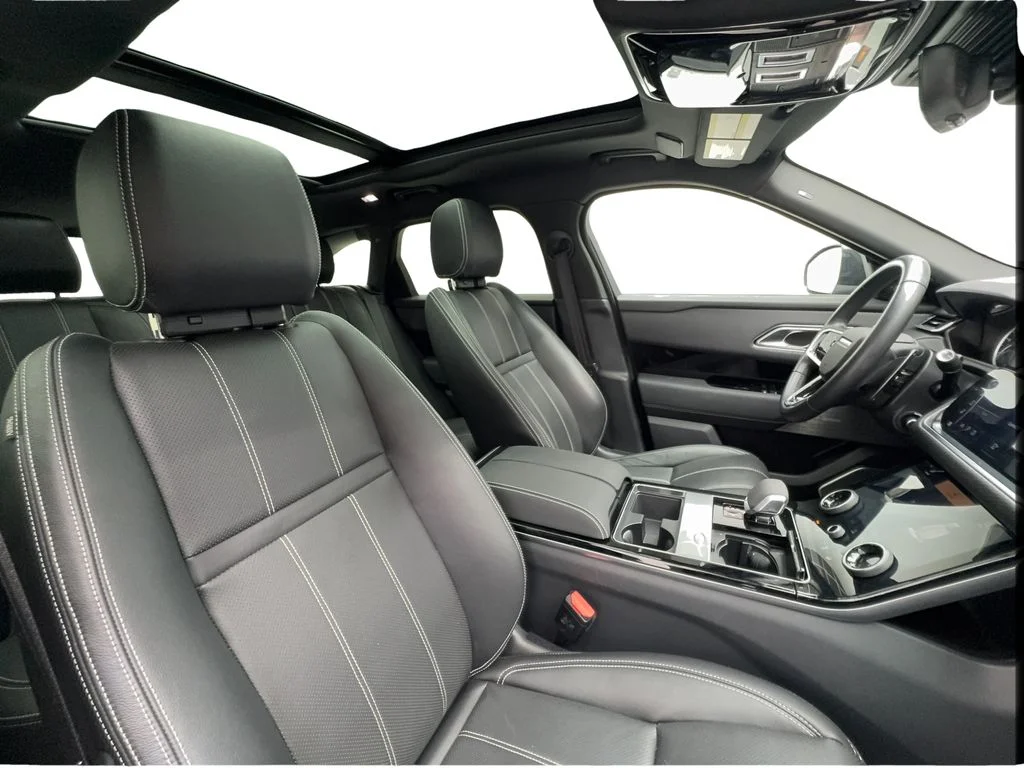 Used 2023 Gray Land Rover R-Dynamic S image 30