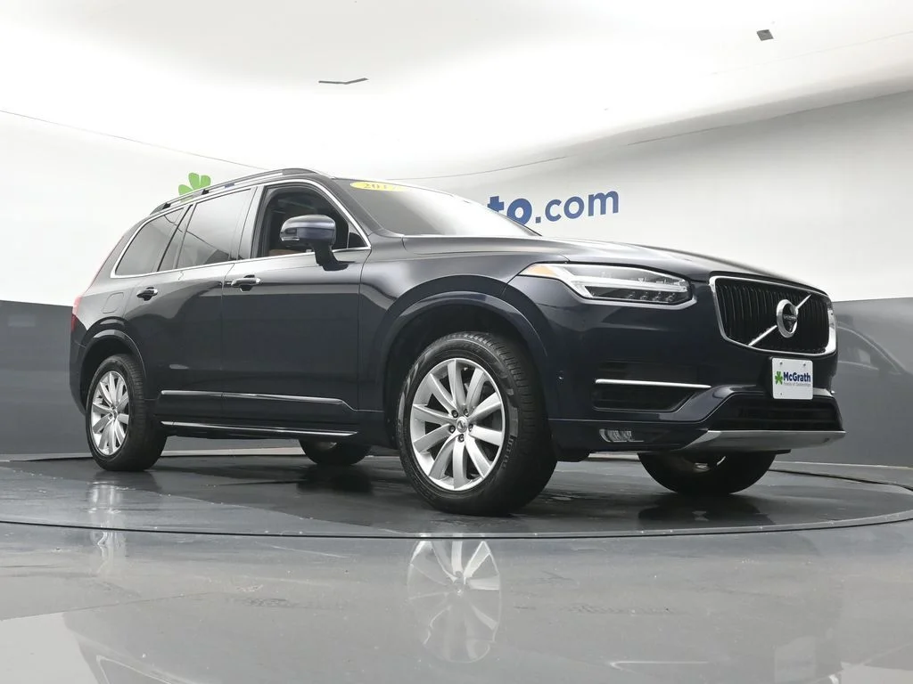 Certified Used 2017 Blue Volvo T6 Momentum image 30