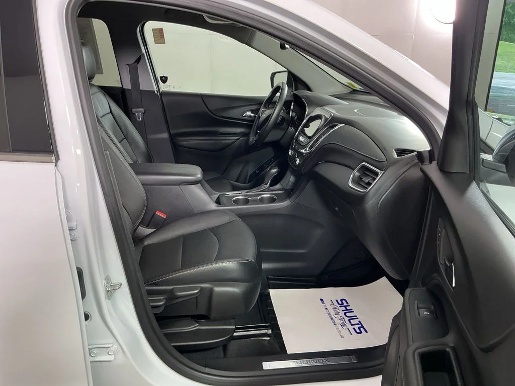Certified Used 2019 White Chevrolet Premier image 5