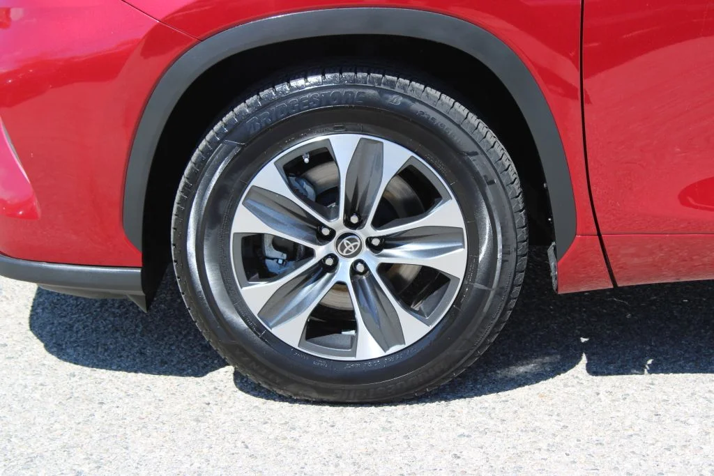 Used 2023 Red Toyota XLE image 8