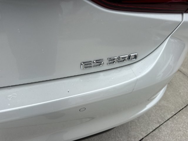 2024 Lexus ES 350 - Photo 25