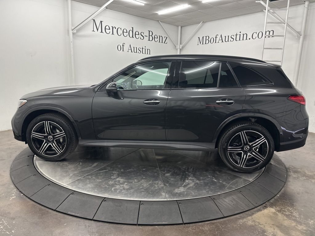 Used 2026 Gray Mercedes-Benz GLC 300 image 4
