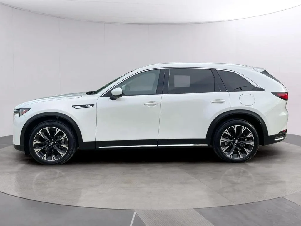 Used 2024 Rhodium White Premium Mazda Premium image 2