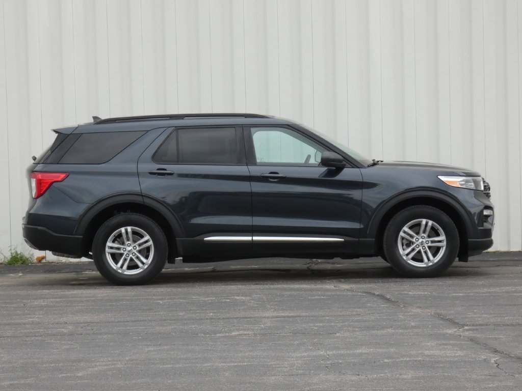 Used 2024 Ford Explorer XLT with VIN 1FMSK8DH9RGA21575 for sale in Kansas City