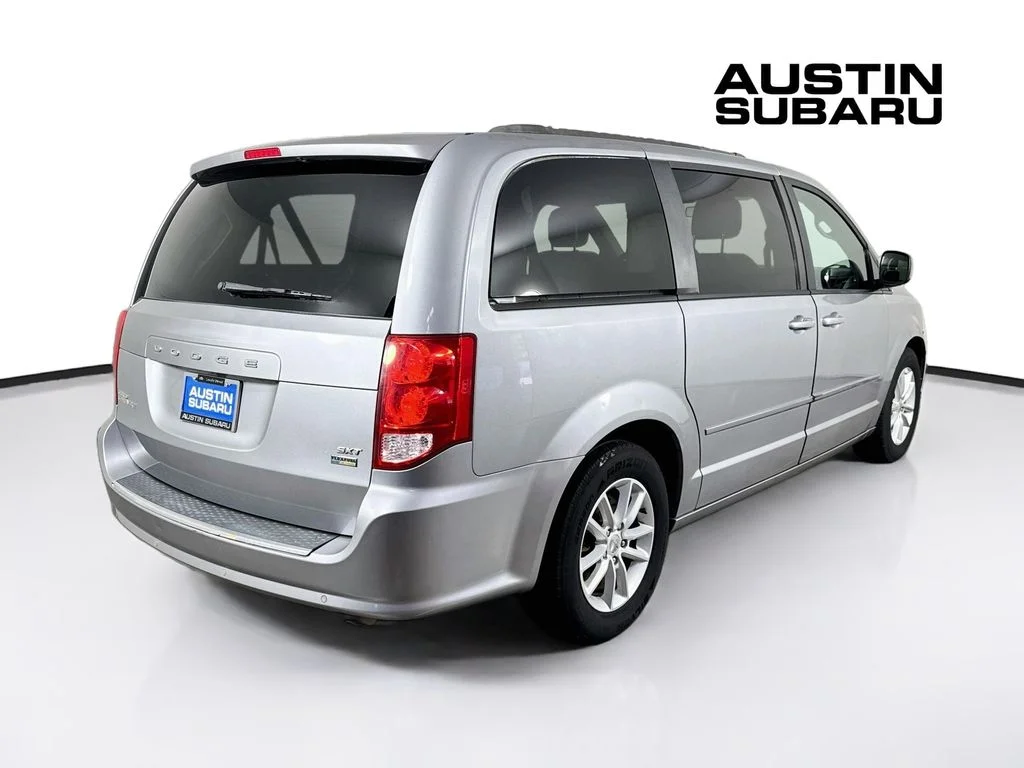 Used 2015 Silver Dodge SXT image 7