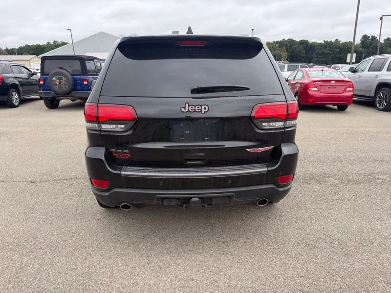 Used 2018 Black Jeep Trailhawk image 19